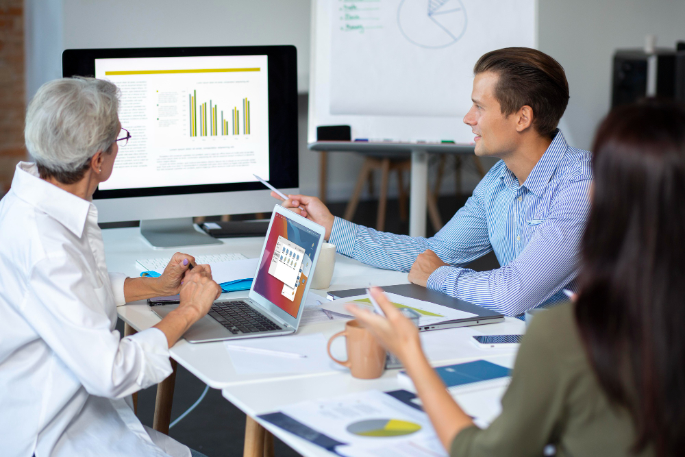 ¡Descubre, en este post, estrategias de evaluación del desempeño para mejorar tu empresa y retener el talento!